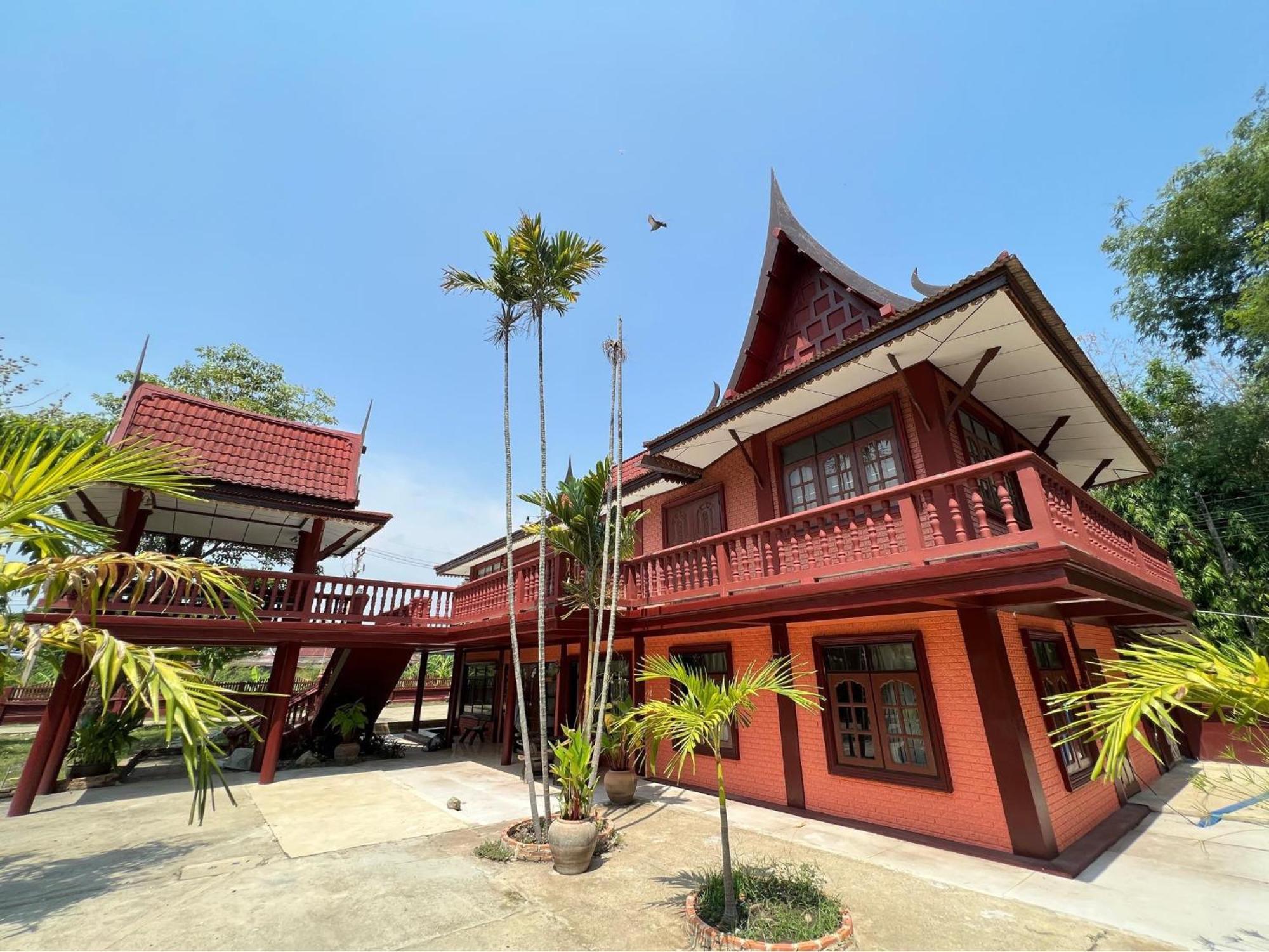 บ้านไทยไออุ่น Phra Nakhon Si Ayutthaya Buitenkant foto